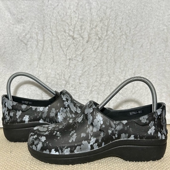 Crocs Womens Black Neria Pro II Slip On Clogs Work Shoes SZ US 7 - Picture 7 of 11